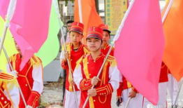 动态美女视频,美女视频中的时尚风采瞬间捕捉